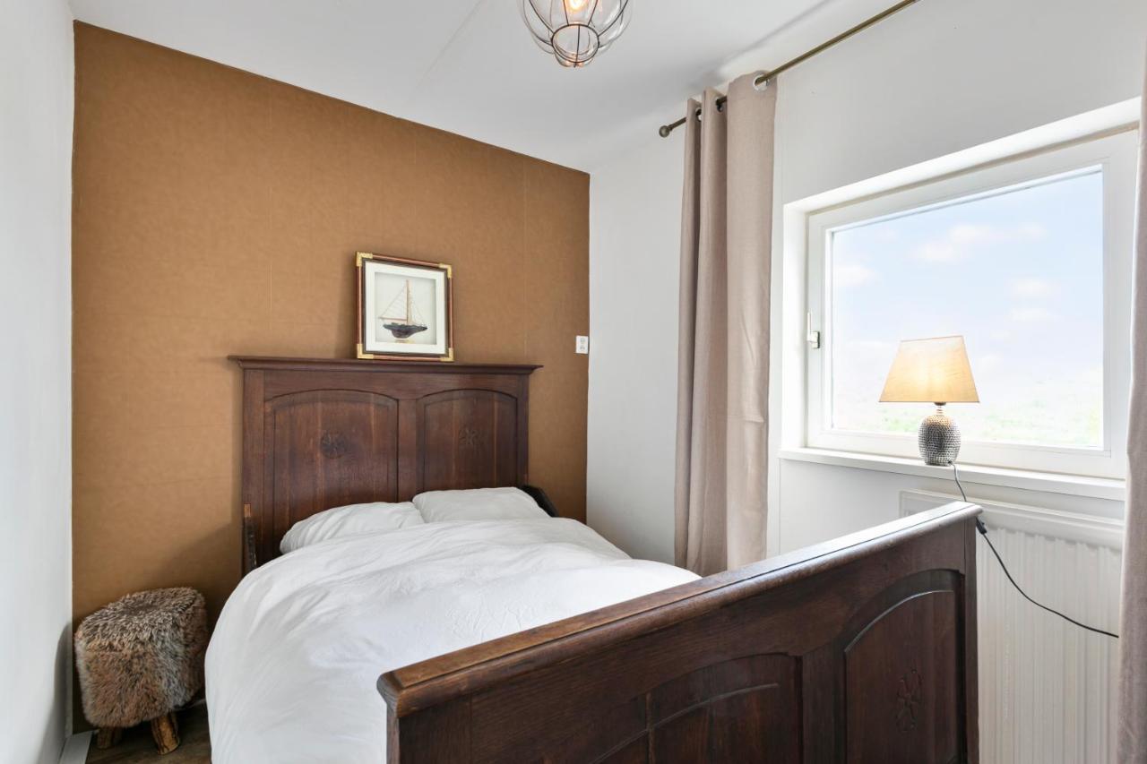 Mooi Huis Met Zeezicht Aan Strand Bed En Breakfast Yerseke Eksteriør billede